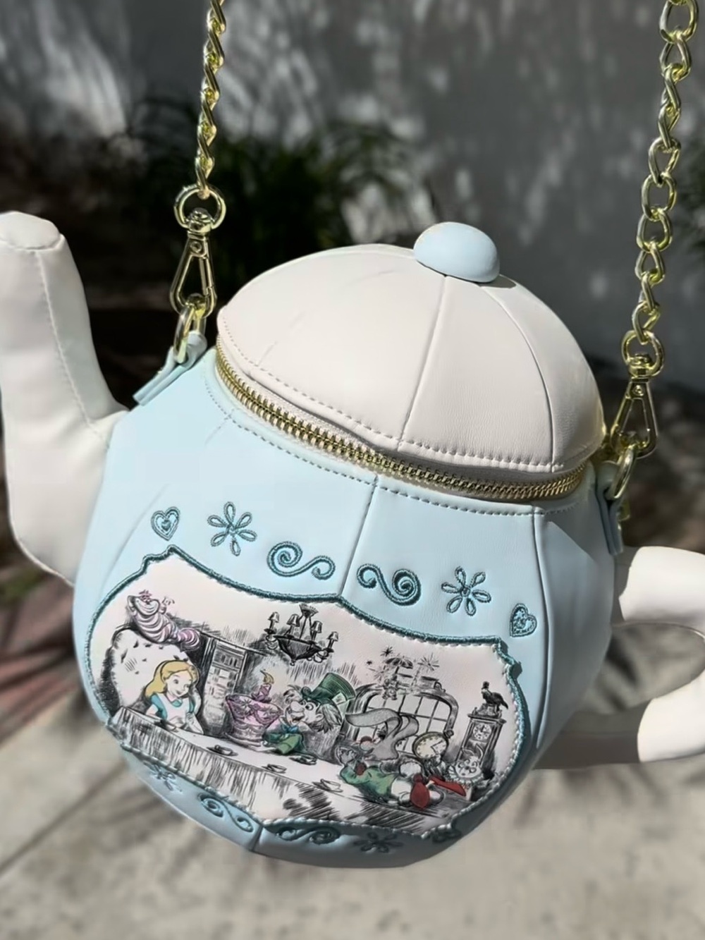 Club 33 Loungefly Alice in Wonderland Party Teapot Crossbody Bag